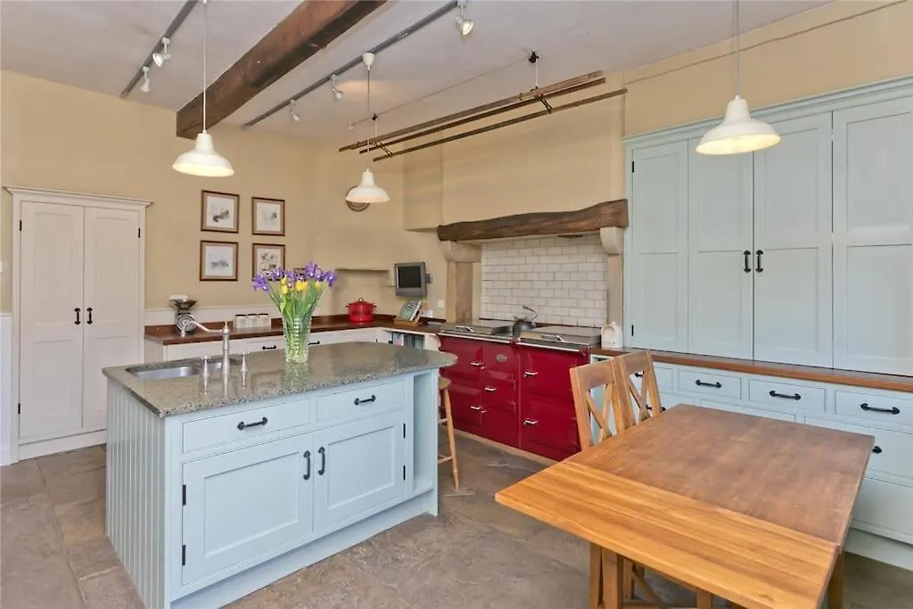 Holiday home Large Country Farmhouse Waddington