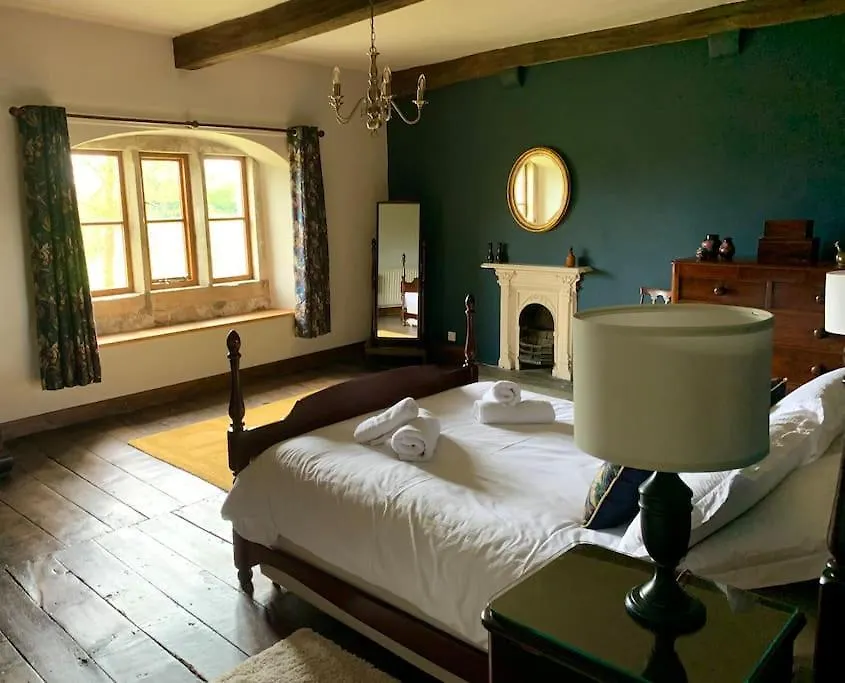 Large Country Farmhouse Waddington  Holiday home