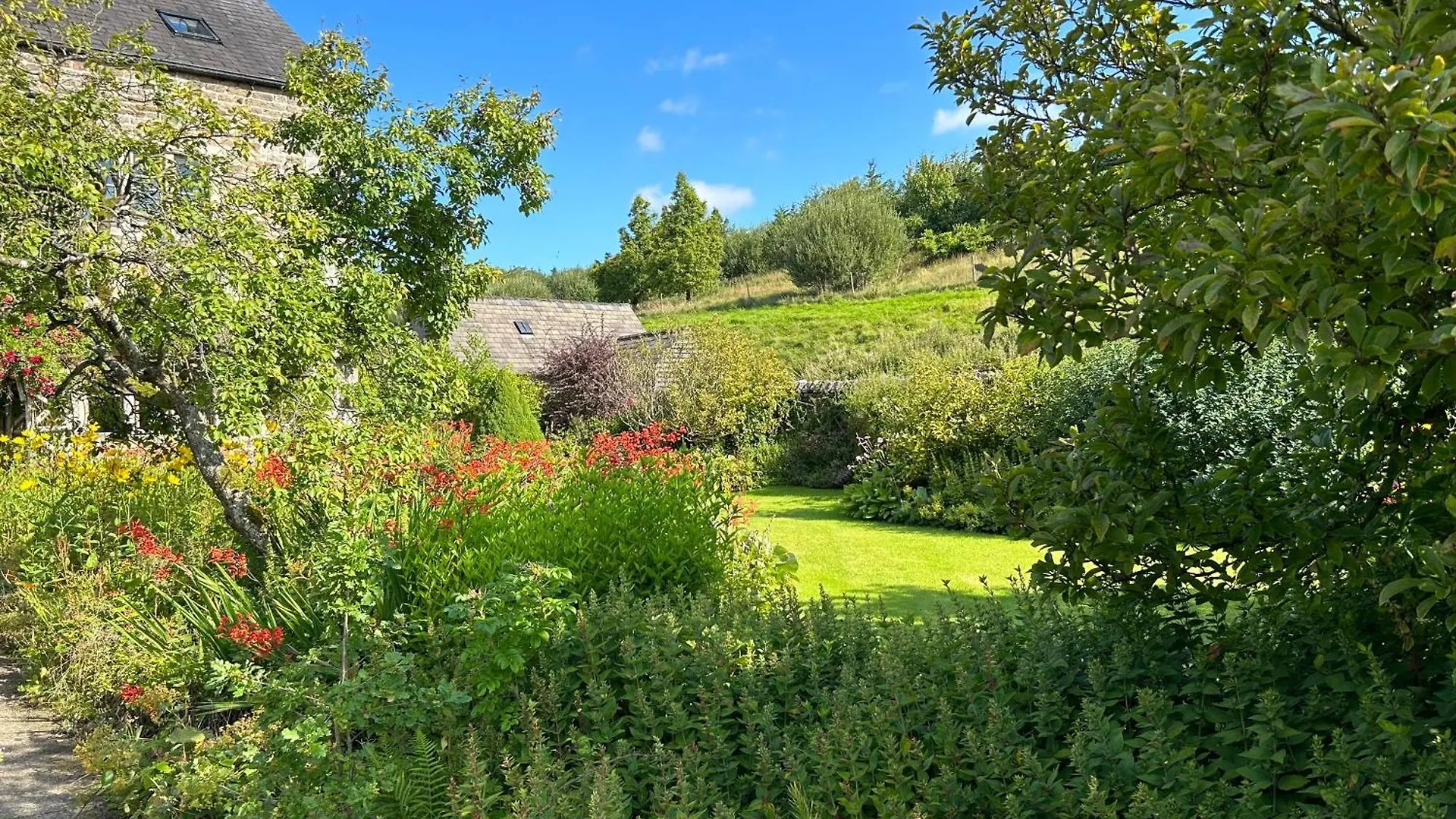 Large Country Farmhouse Waddington